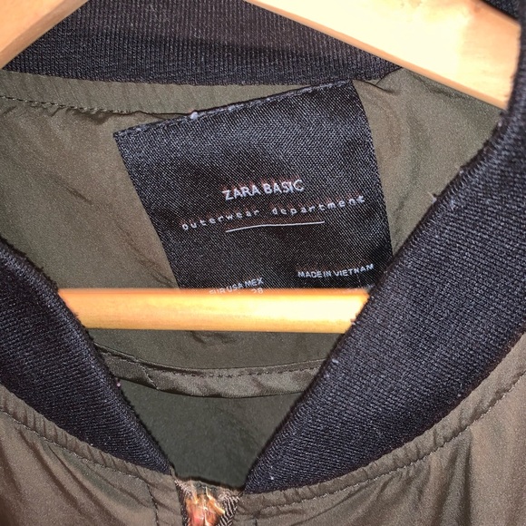 Zara - Green bomber jacket - Picture 2 of 2